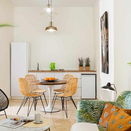 Monkeys Apartments Loft Pureza Sevilla Eksteriør billede
