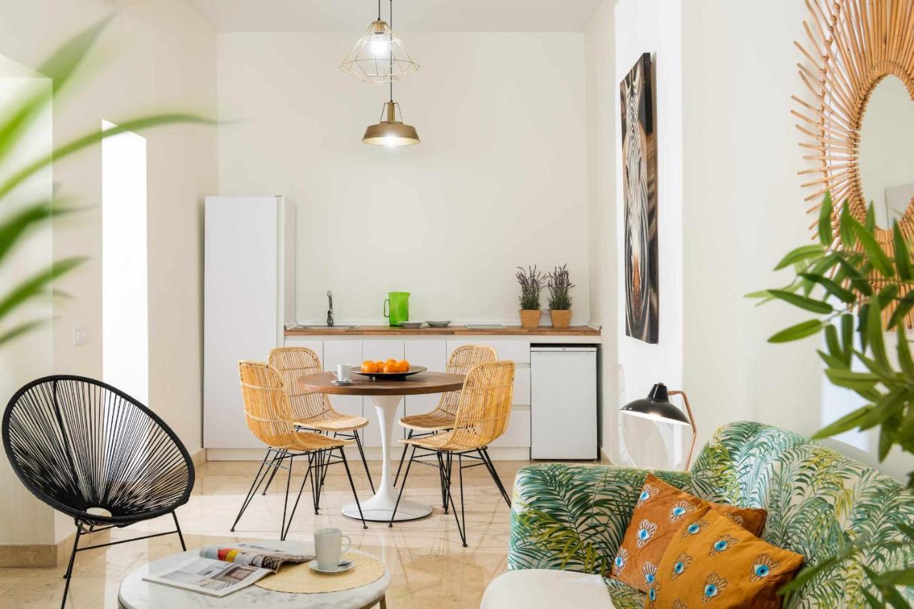Monkeys Apartments Loft Pureza Sevilla Eksteriør billede